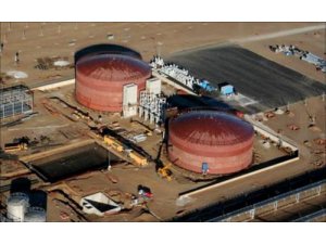 Thermal storage tanks in a CSP plant under construction Thermal storage tanks in a CSP plant under construction